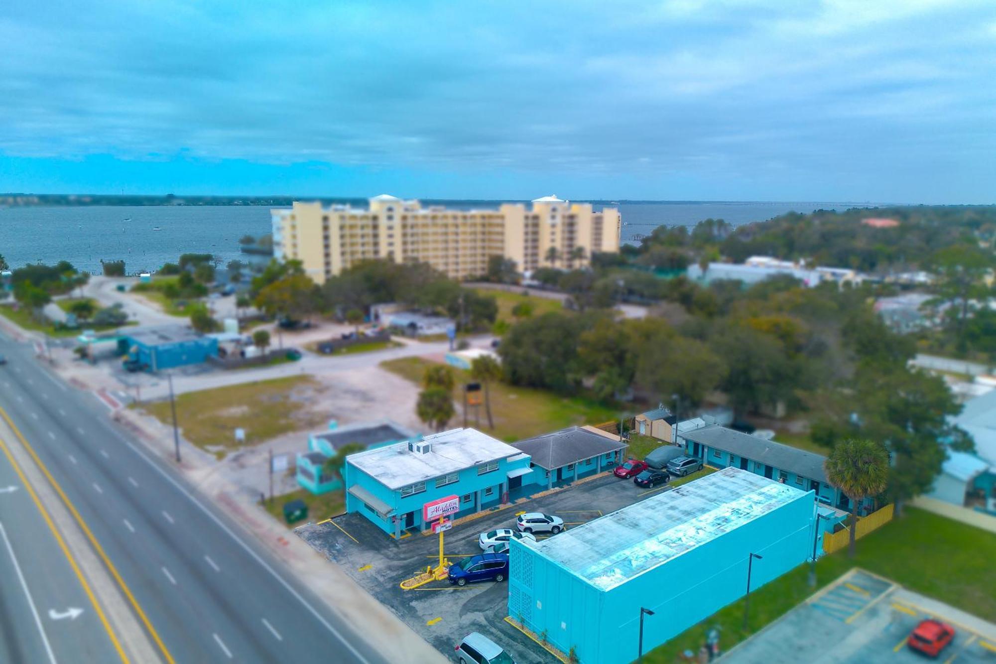Aladdin Motel By Oyo Merritt Island Экстерьер фото
